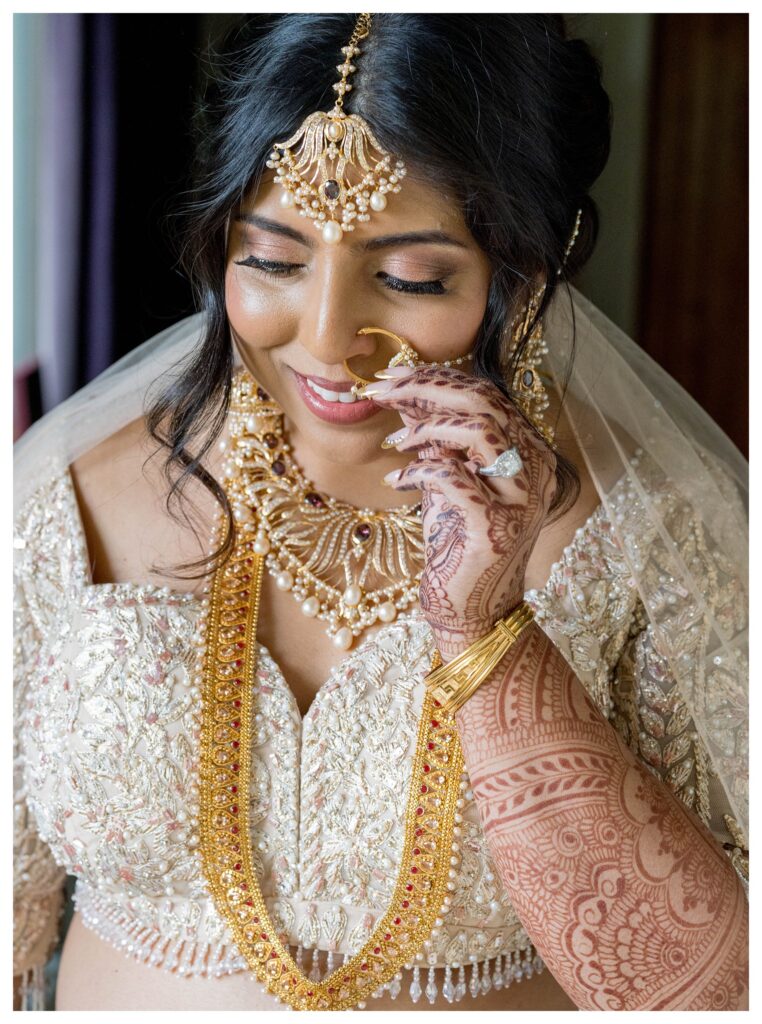 Close-up of mehndi and bridal jewelry – Indian wedding photographer California – Leana Myra Photography