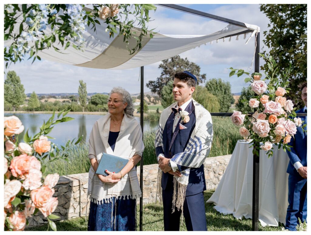 Paso Robles vineyard wedding by Leana Myra Photography.