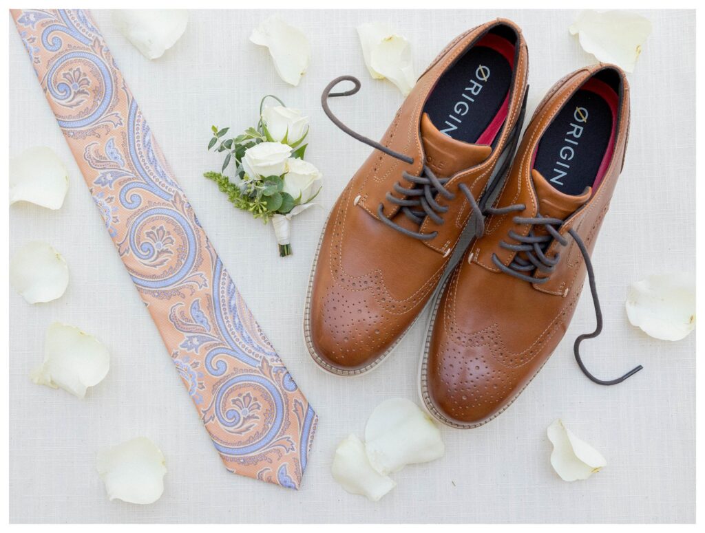 Groom's shoes, tie, and boutonniere details at Greengate Ranch wedding - Paso Robles | Leana Myra Photography