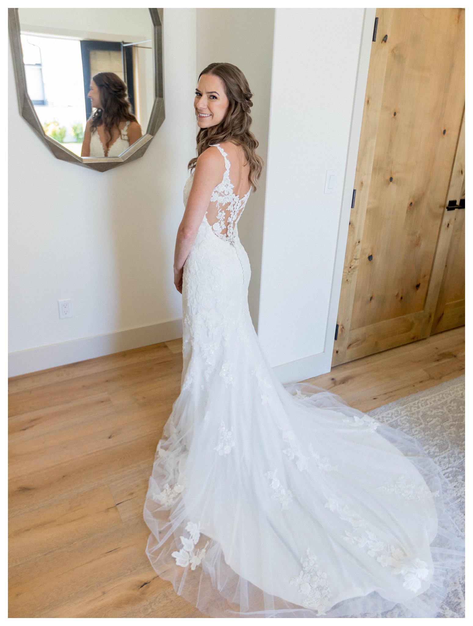 Bride’s lace gown at Greengate Ranch - Paso Robles | Leana Myra Photography