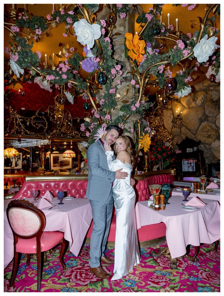 Couple dancing under tree – Madonna Inn Wedding San Luis Obispo | Leana Myra Photography
